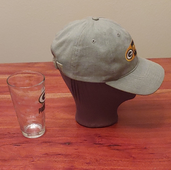 Green Bay Packers Drink Glass and Cap. - Picture 6 of 11